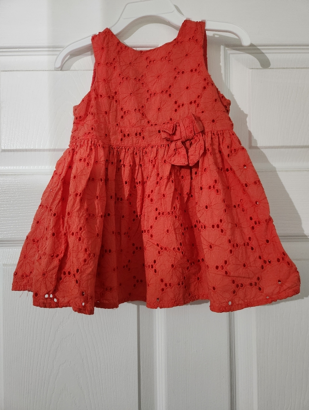 OshKosh B’gosh Girls 18M Coral Eyelet Dress Sleeveless Bow Front Spring Summer